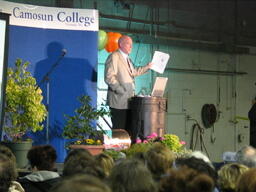 2004 Connection Day Event at Interurban Campus - Stage