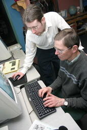 2006 Camosun Community Program Project Literacy Victoria - People using computer