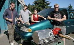2007 Mechanical Engineering - Automotive Students and car